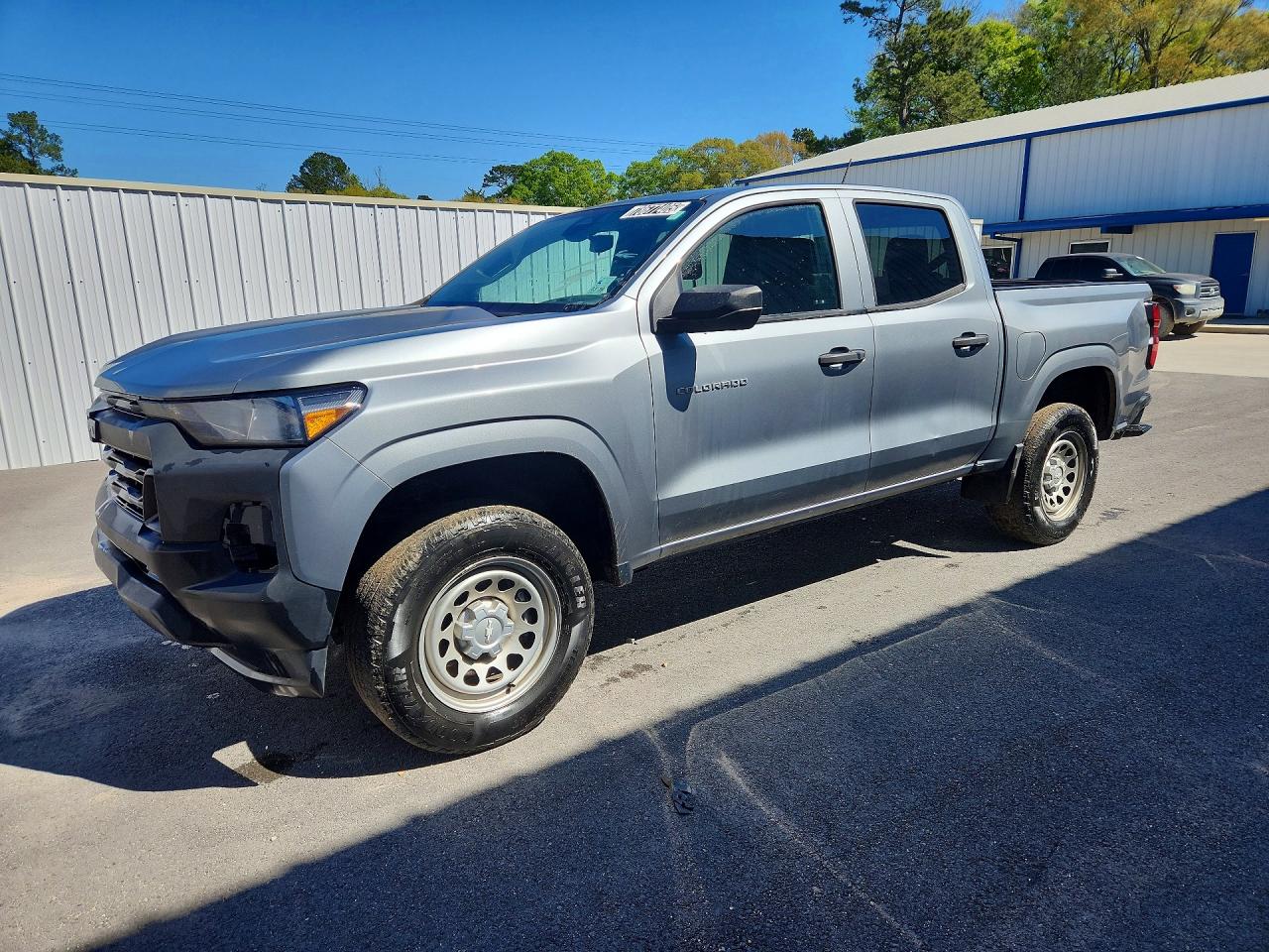 Salvage Chevrolet Colorado Image