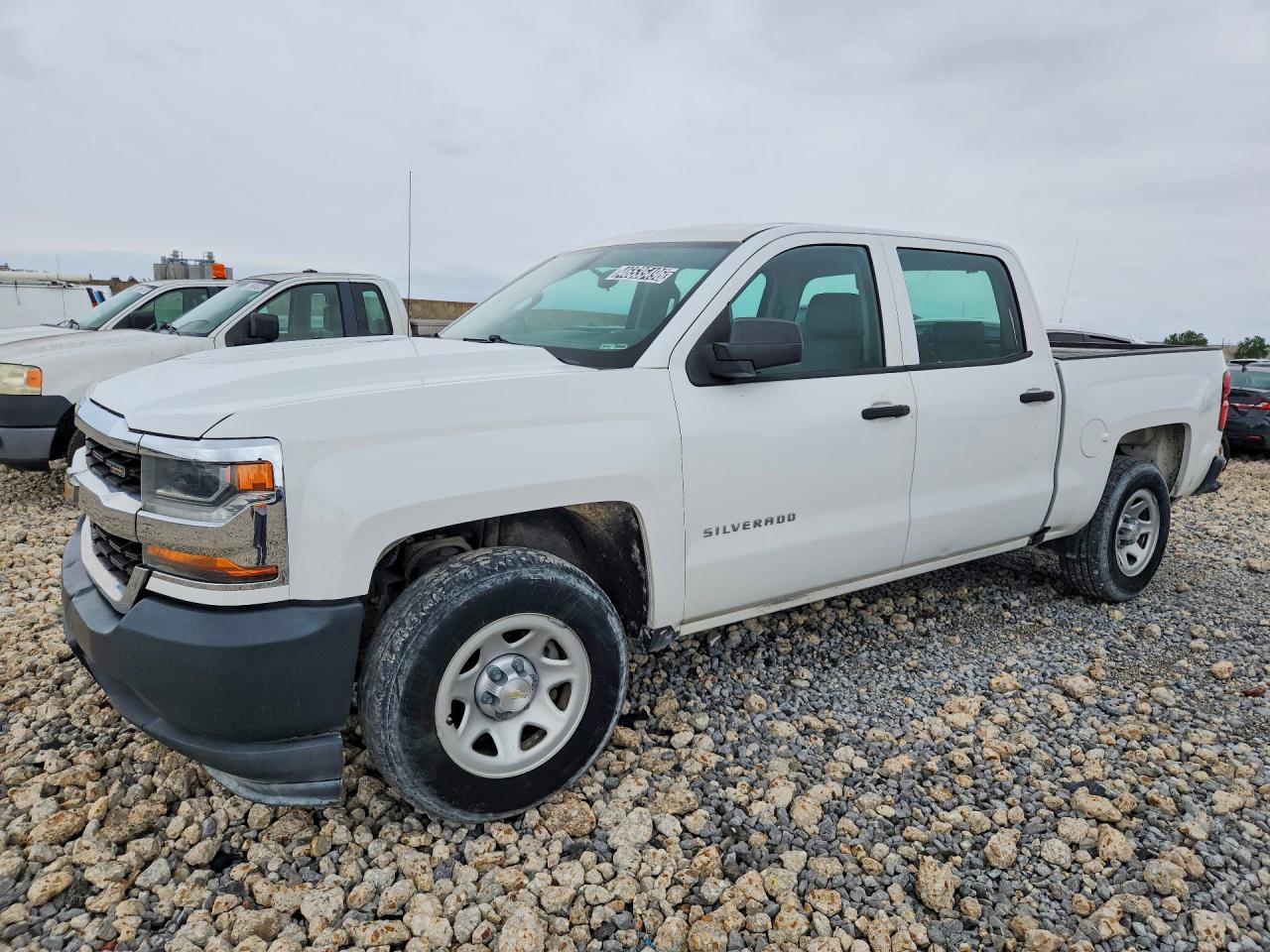 Salvage Chevrolet Silverado Image
