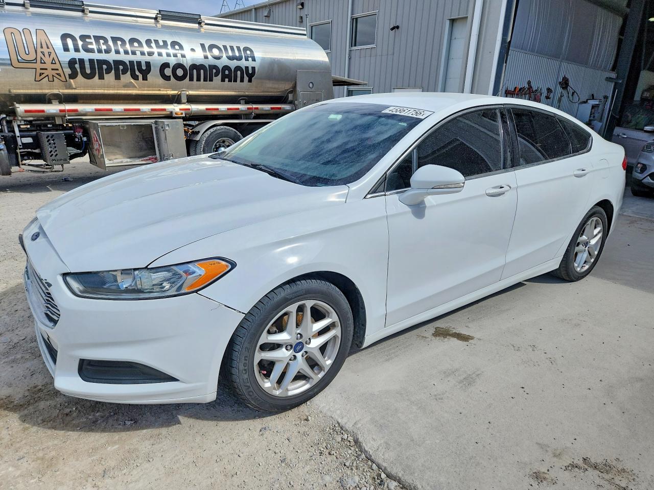 Salvage Ford Fusion Image