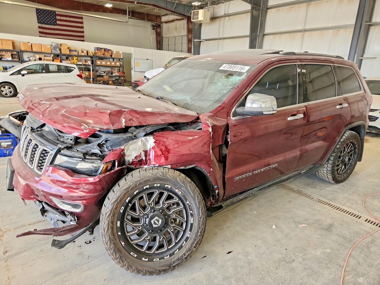 Salvage Jeep Grand Cherokee Image
