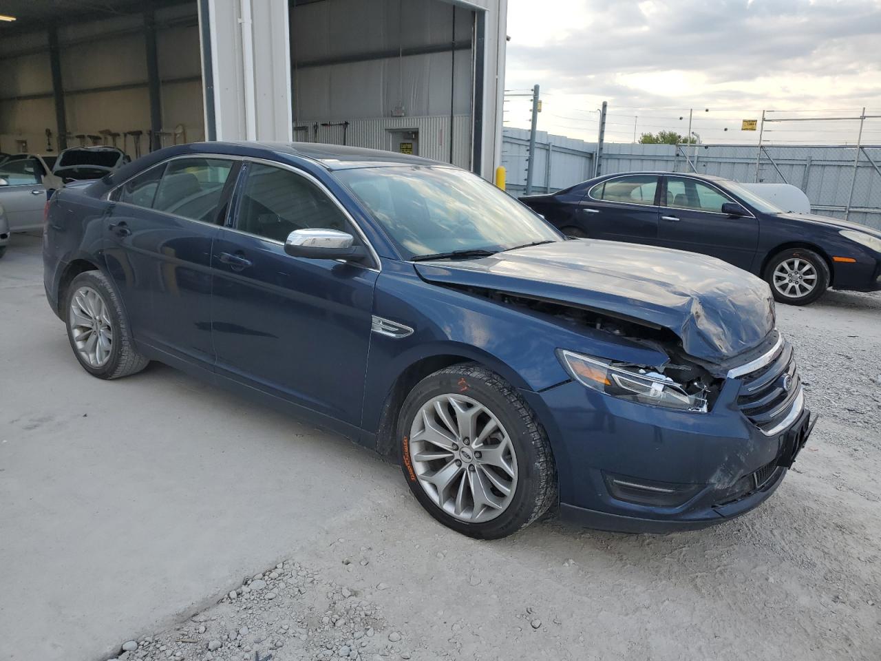 Ford Taurus Limited