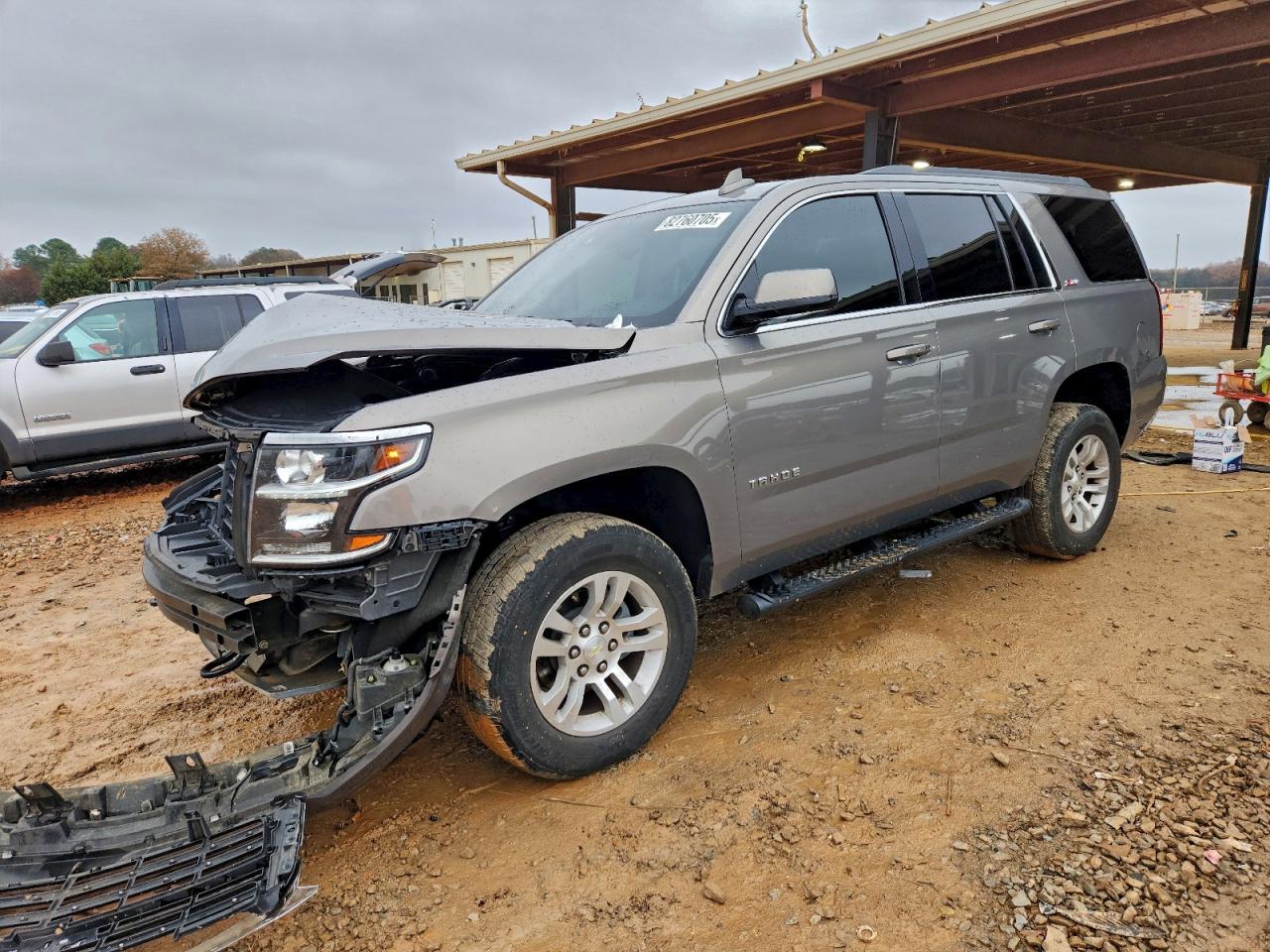 Salvage Chevrolet Tahoe Image
