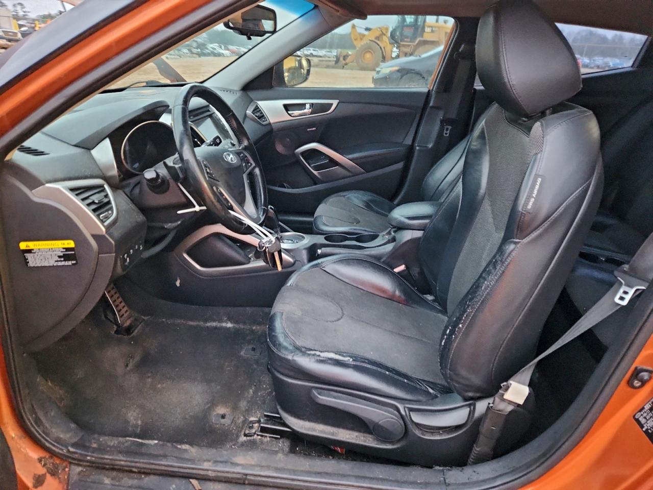 Hyundai VELOSTER