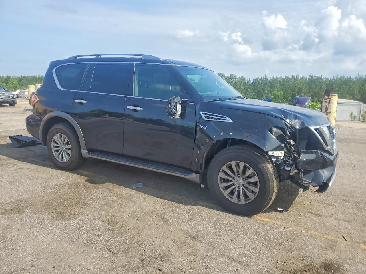 Nissan Armada Sv