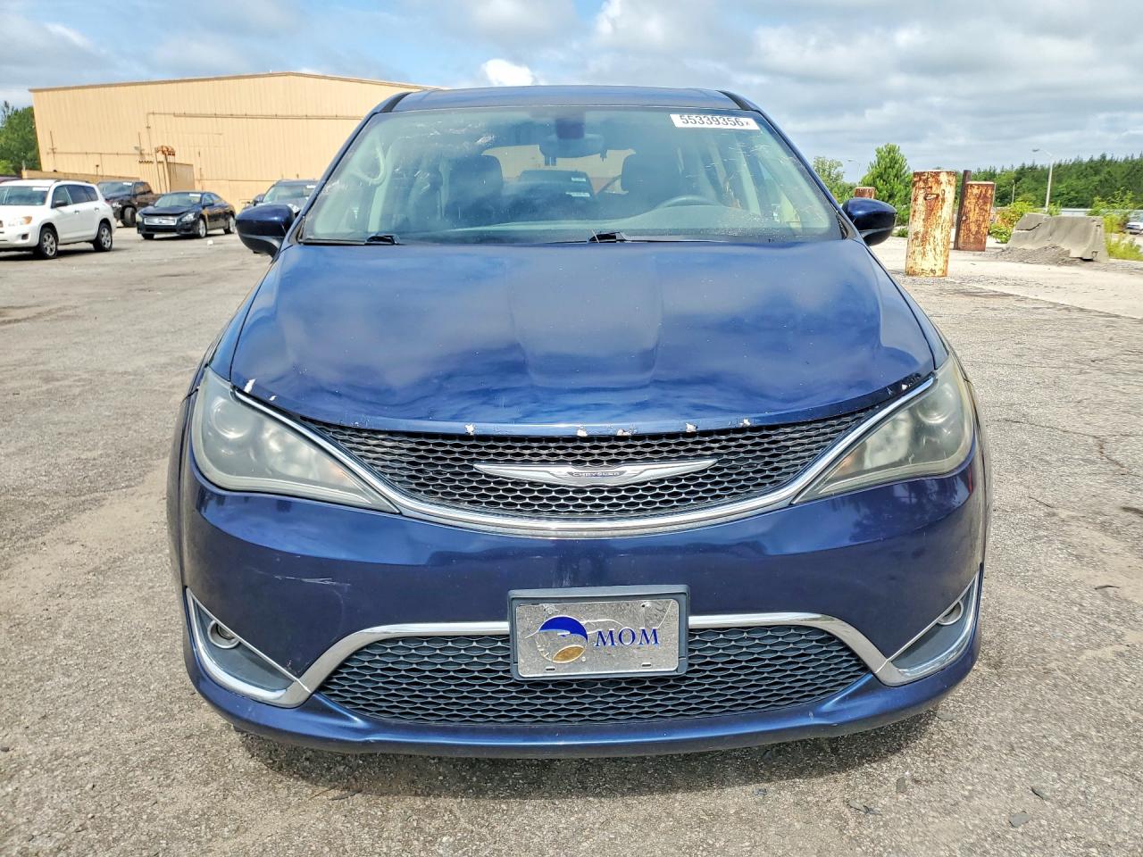 Chrysler Pacifica Touring L