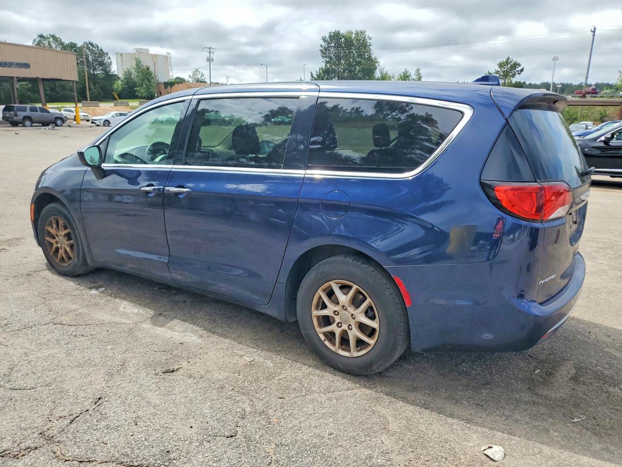 Chrysler Pacifica Touring L