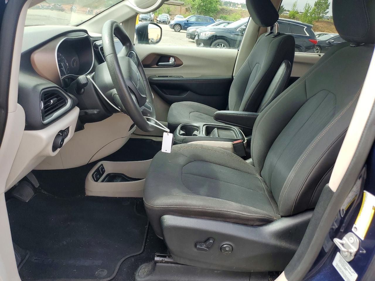Chrysler Pacifica Touring L