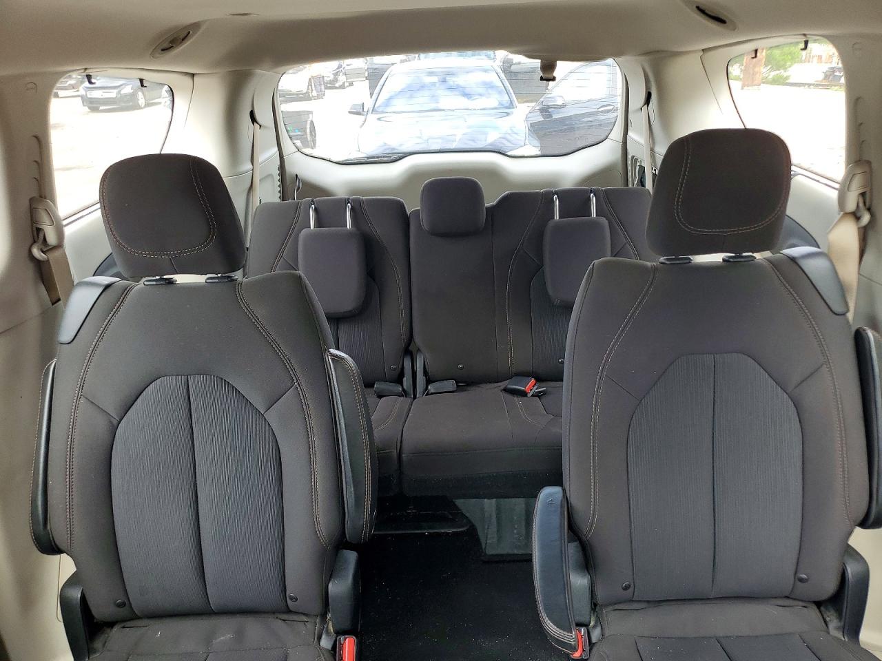 Chrysler Pacifica Touring L
