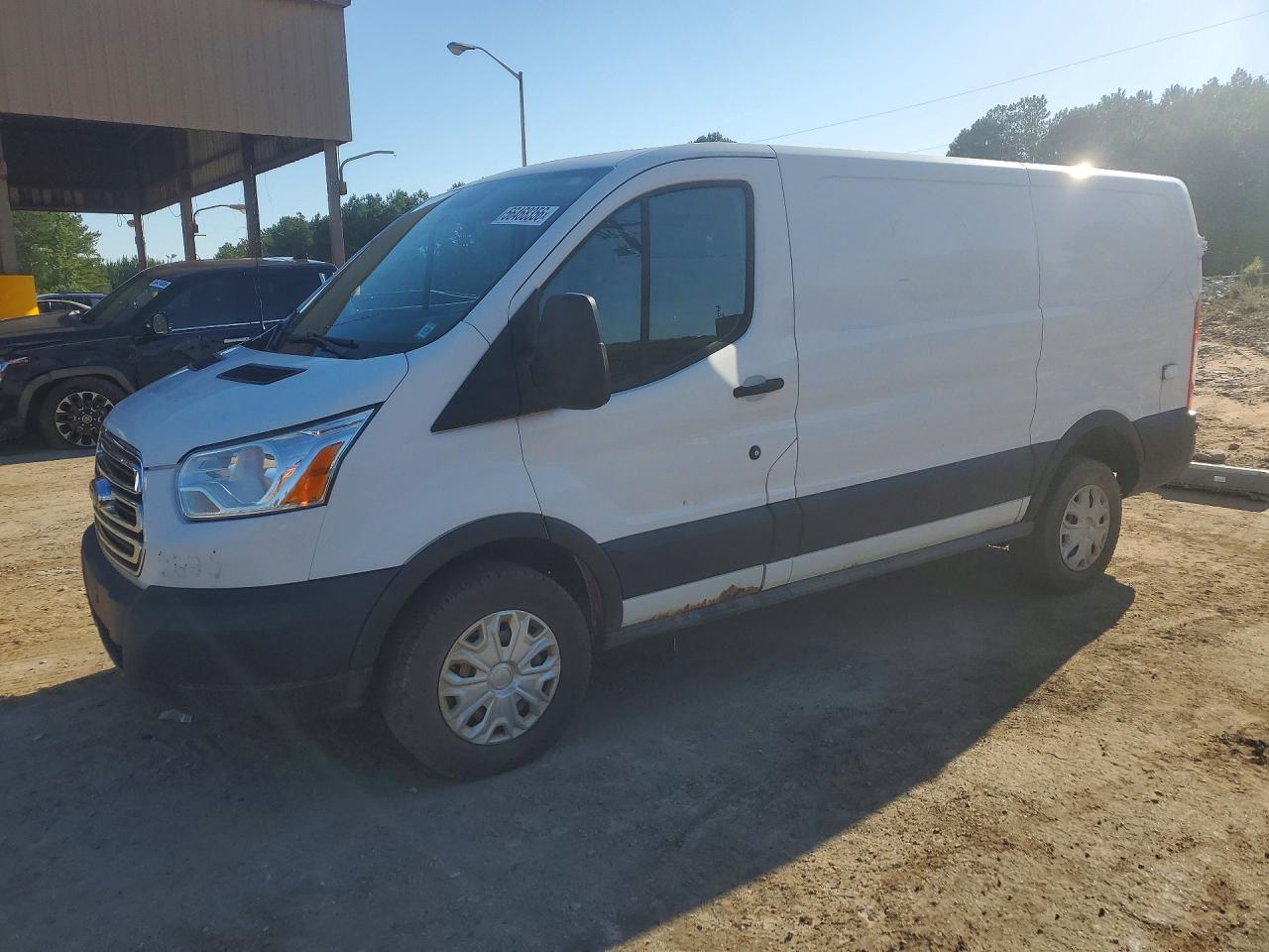 Salvage Ford Transit Image