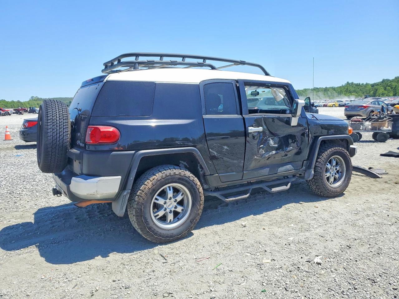 Toyota FJ Cruiser Base