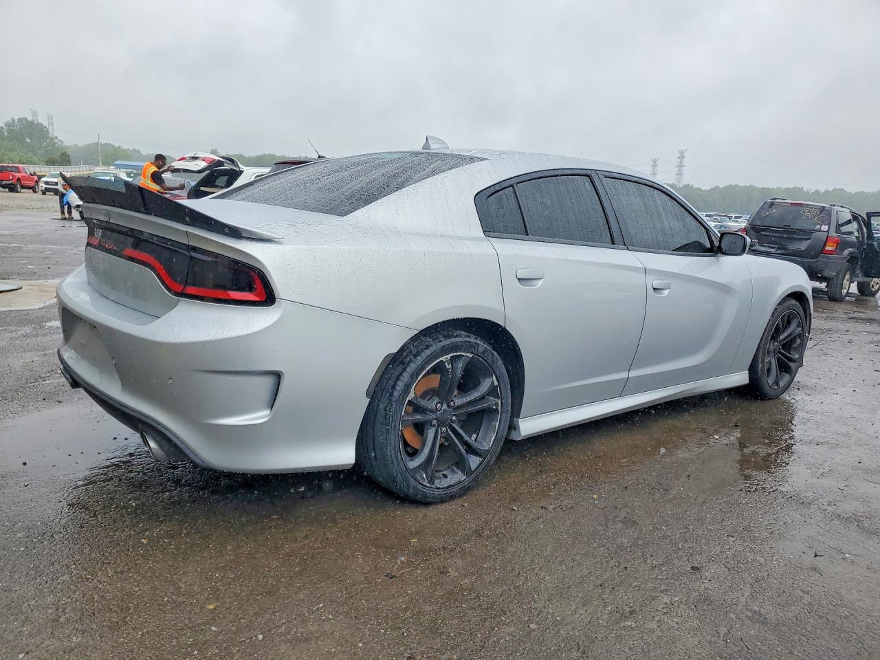 Dodge Charger R