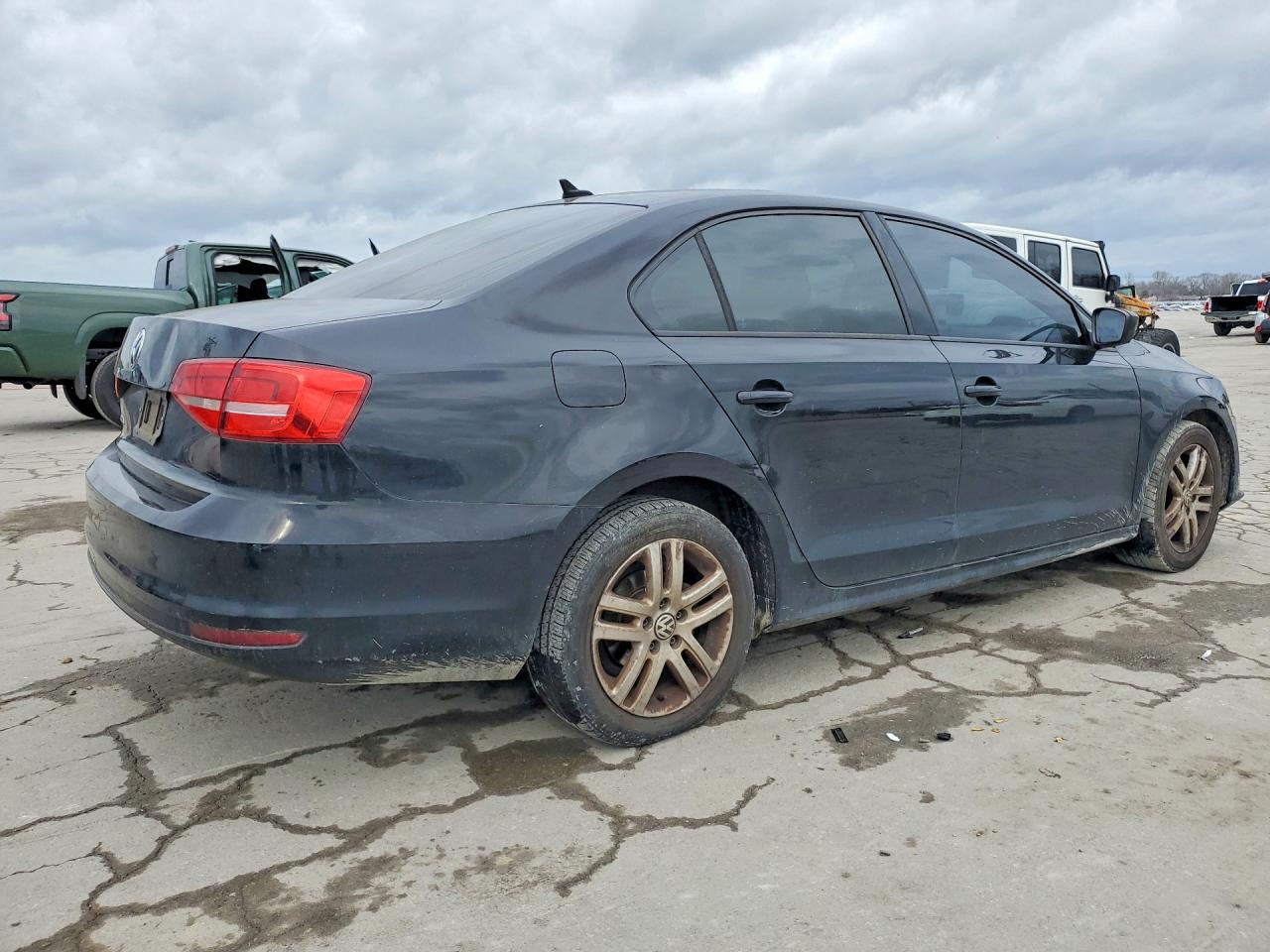 Volkswagen Jetta Base