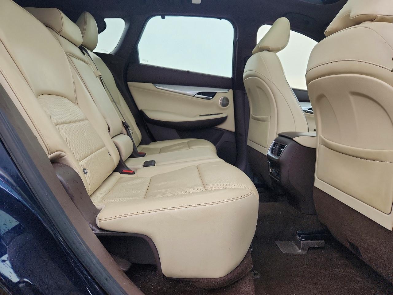 INFINITI Qx Pure