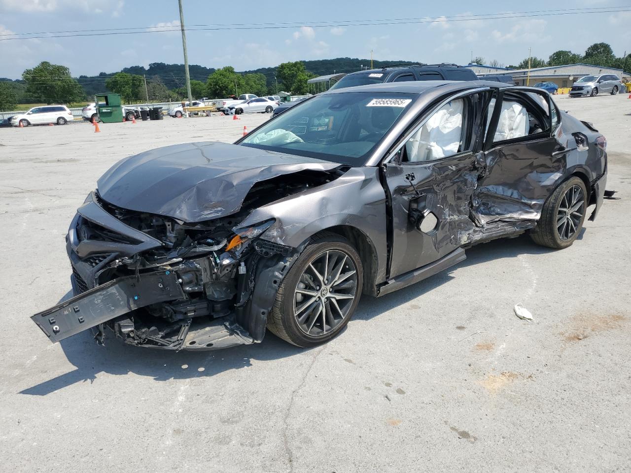 Salvage Toyota Camry Image
