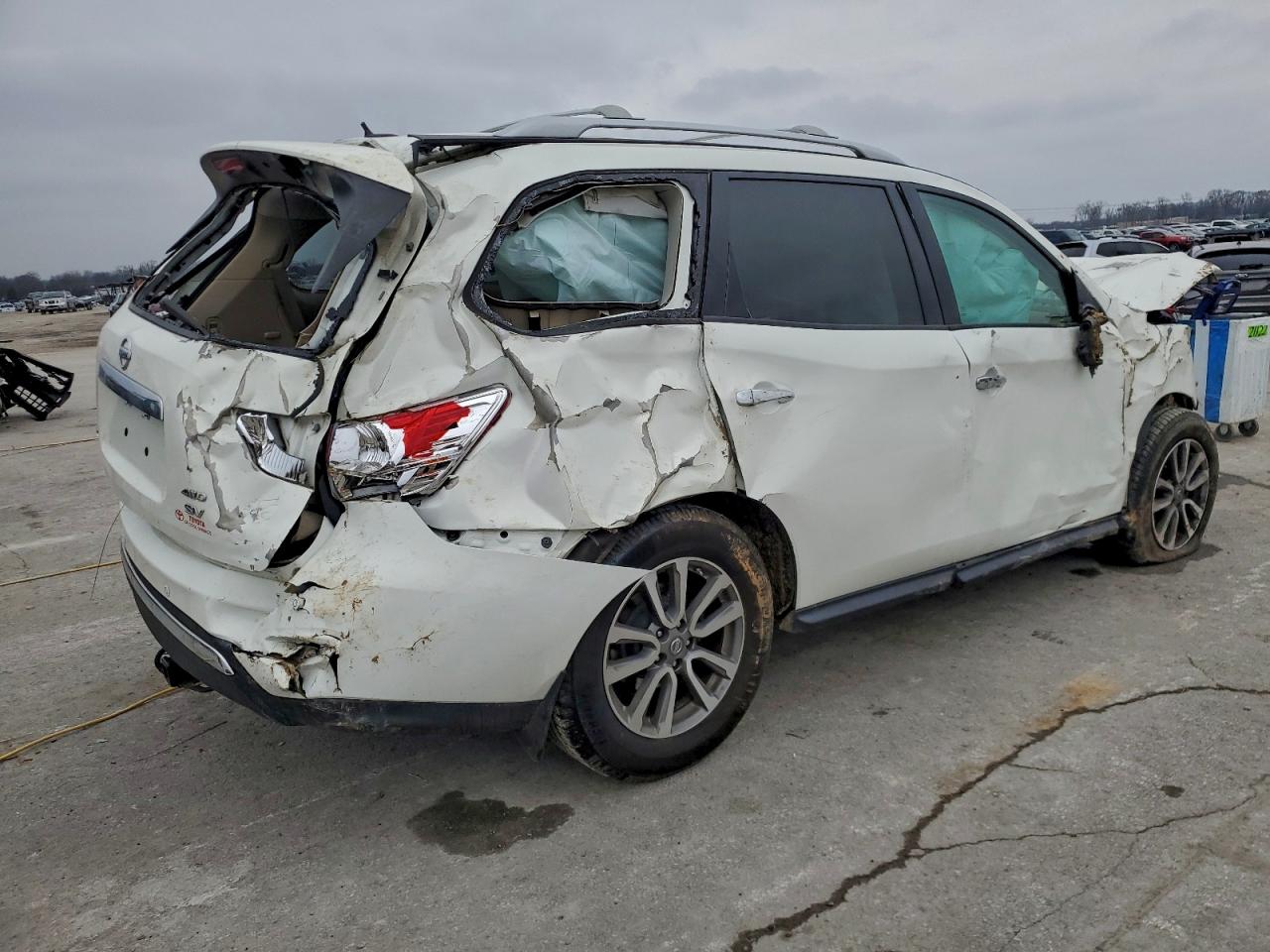 Nissan Pathfinder S