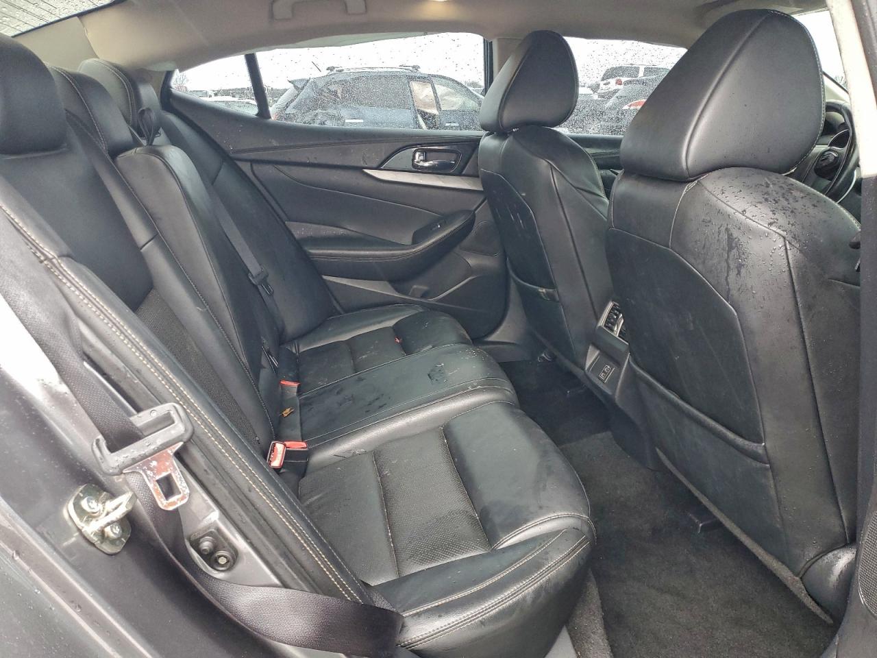 Nissan Maxima 3.5s