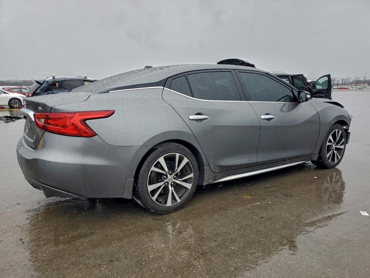Nissan Maxima 3.5s
