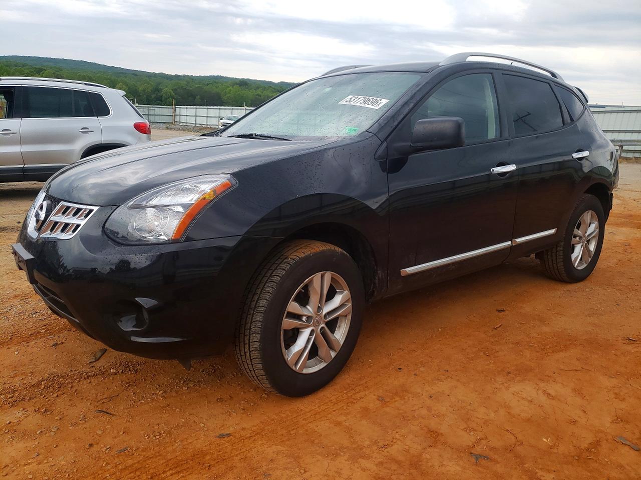 Salvage Nissan Rogue Image