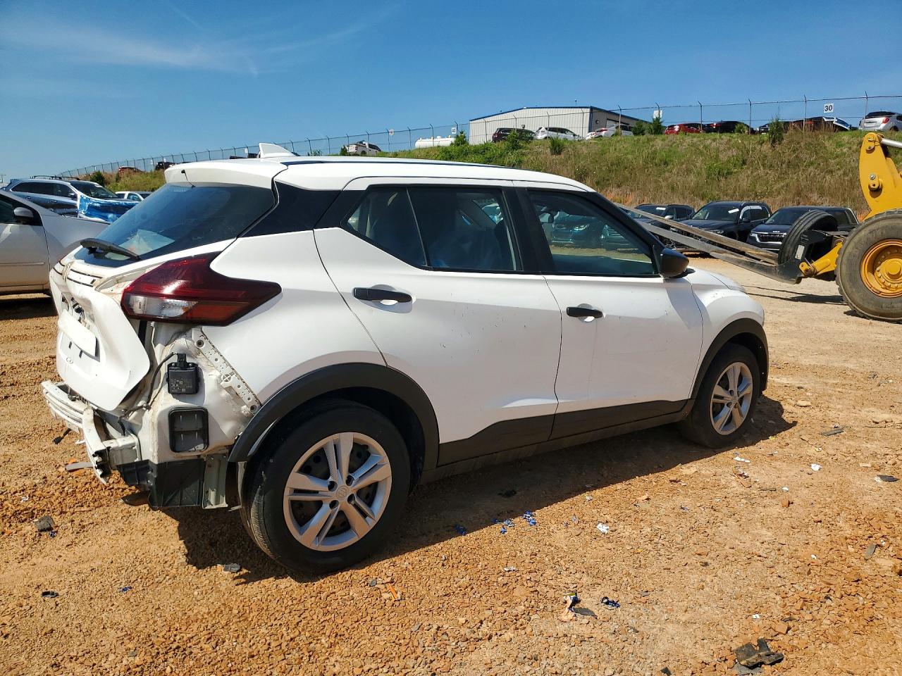 Nissan Kicks S