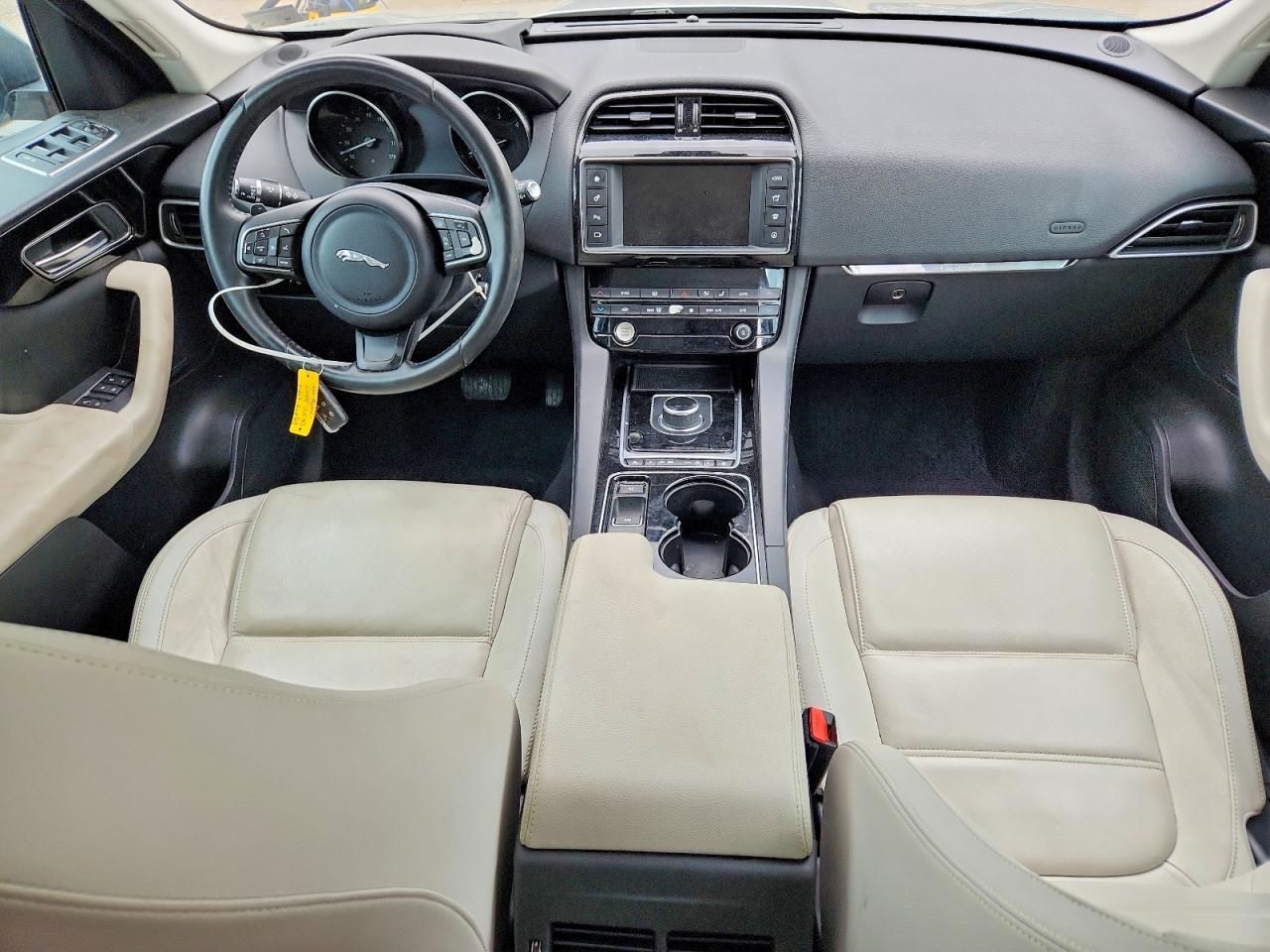 Jaguar F-PACE Prestige