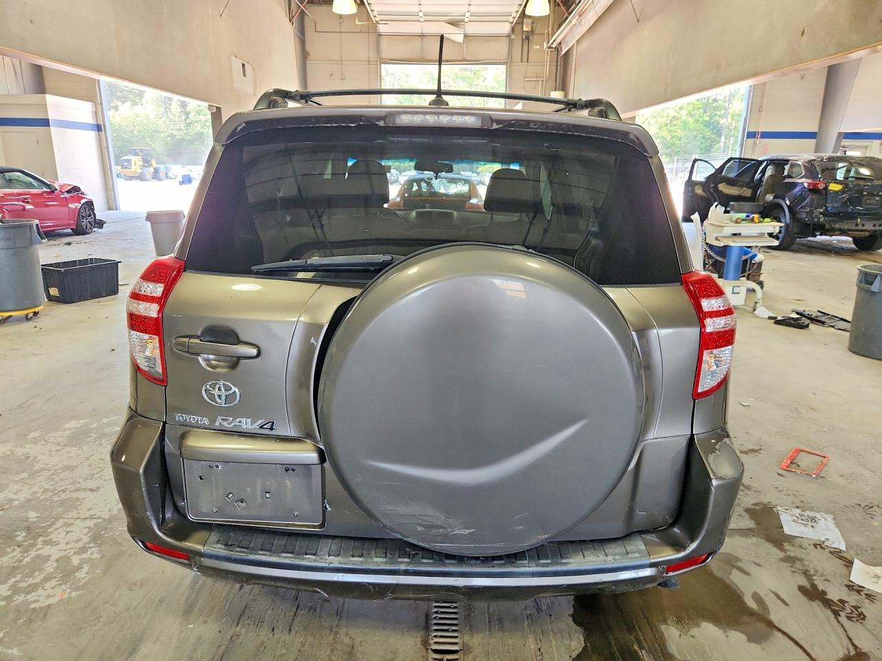 Toyota RAV4 Base