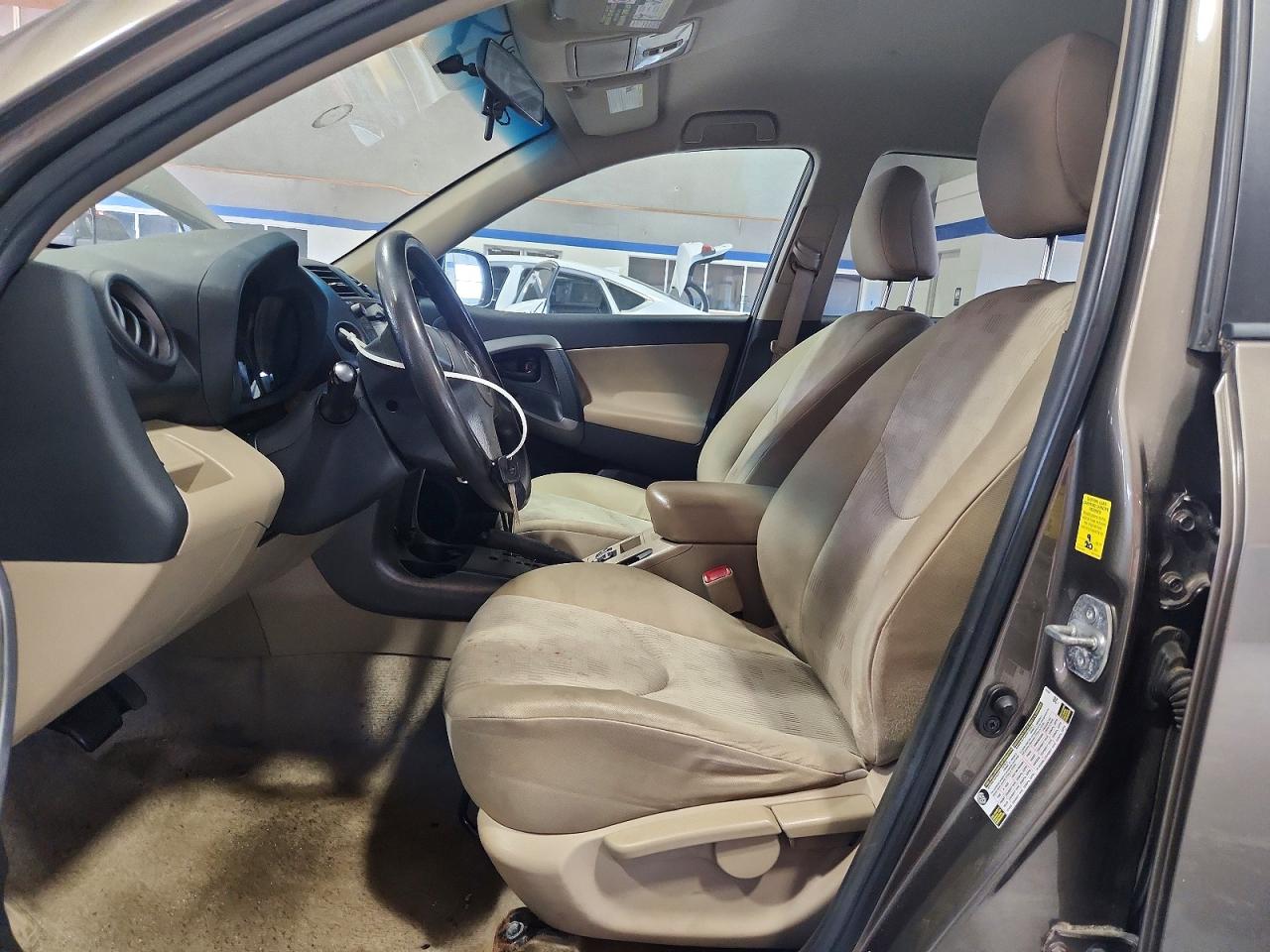 Toyota RAV4 Base
