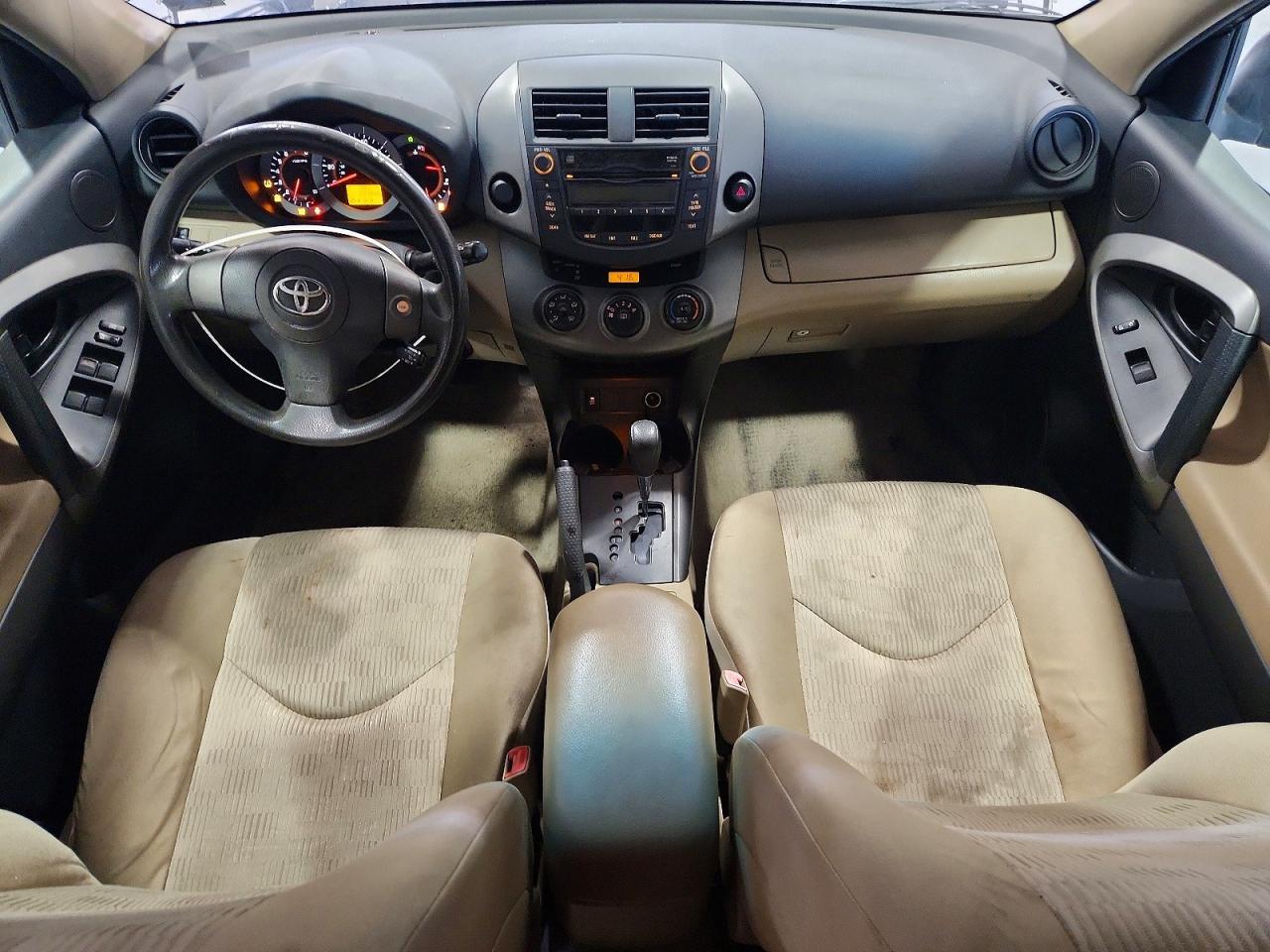 Toyota RAV4 Base