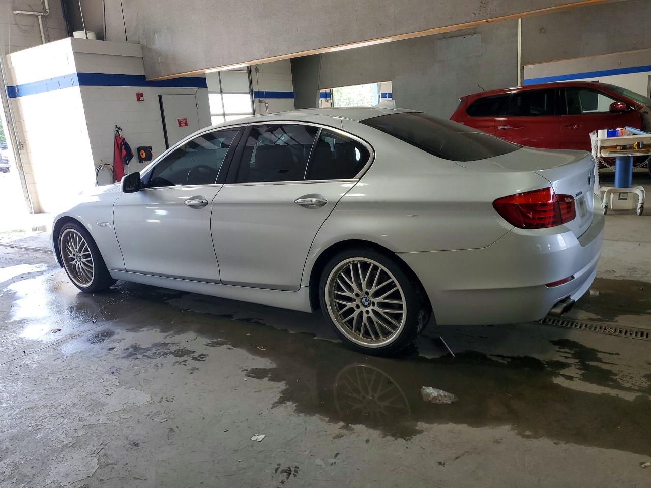 BMW 5 Series Xi