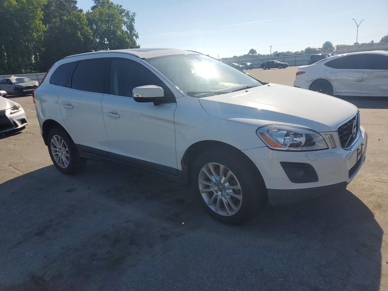 Volvo XC60 T6