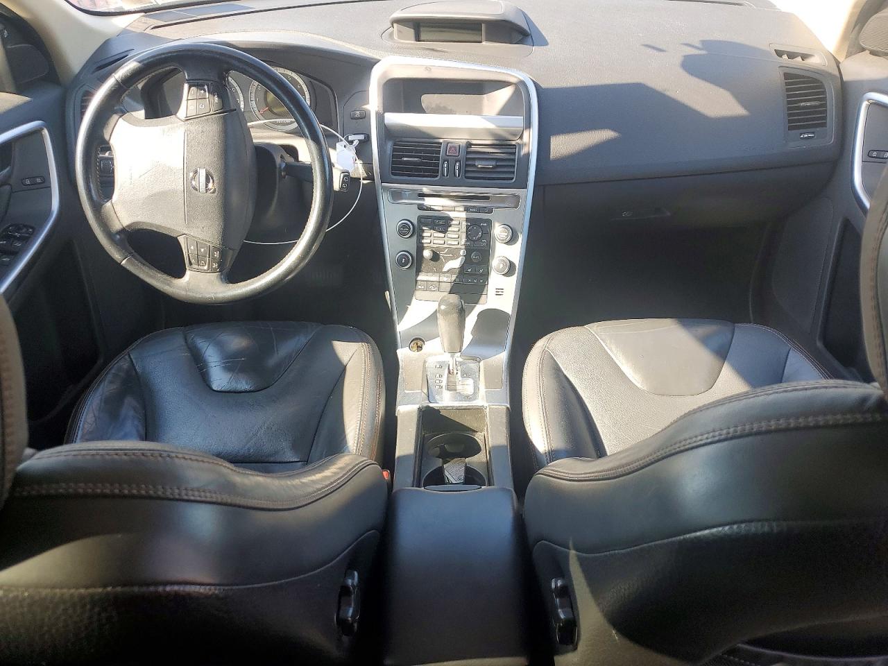 Volvo XC60 T6