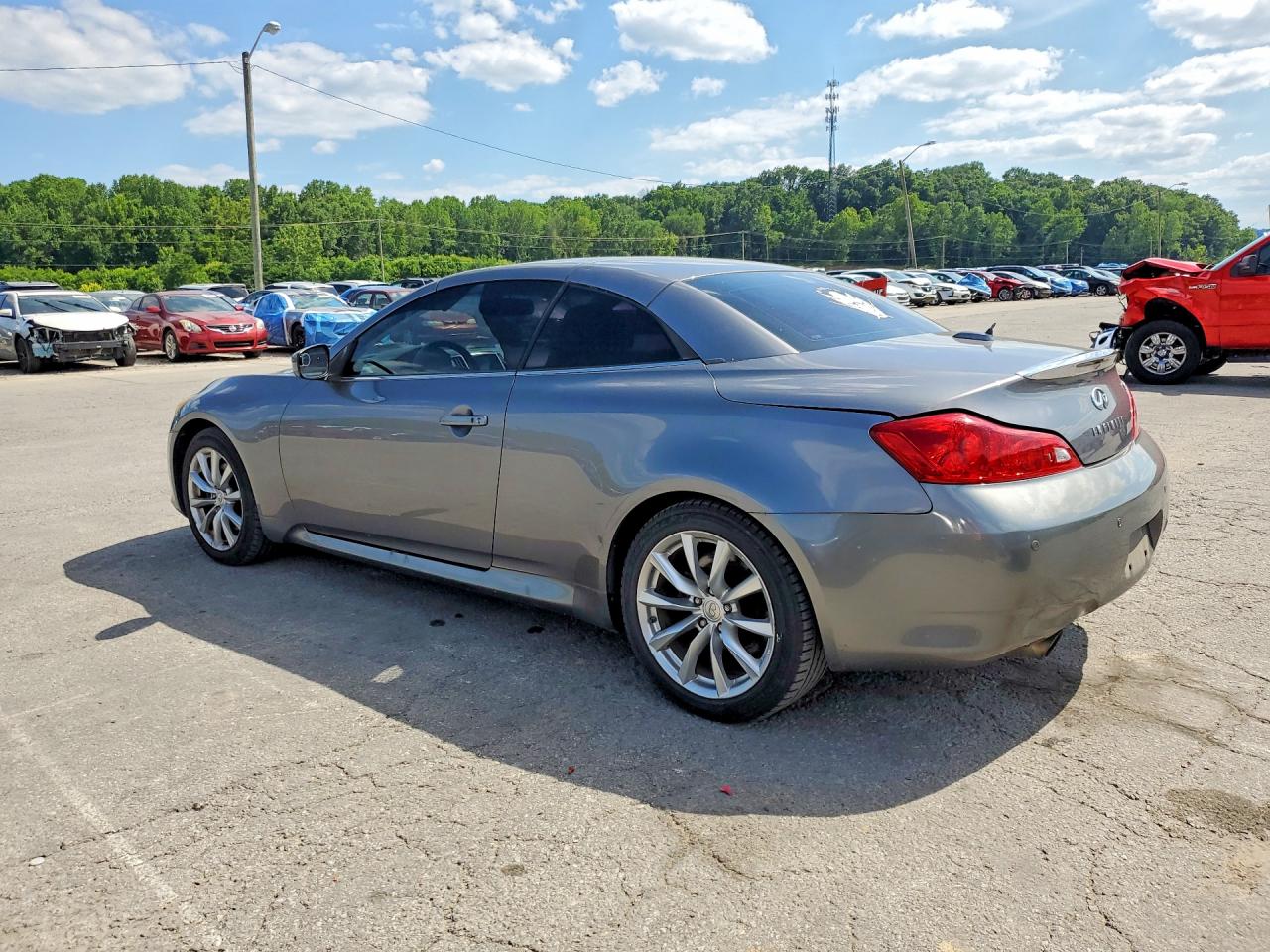 INFINITI G37
