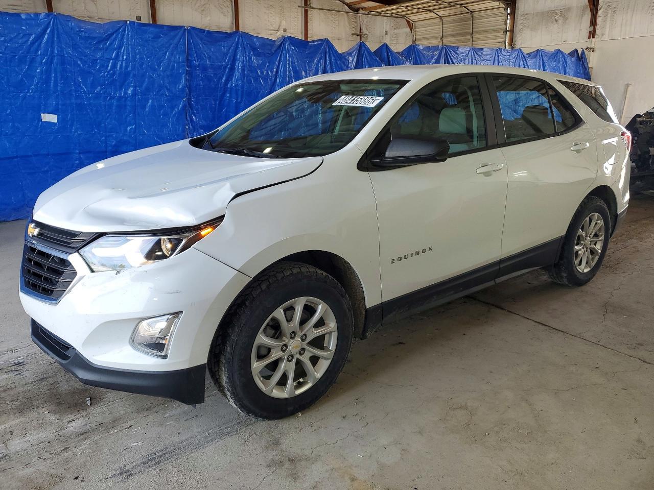 Salvage Chevrolet Equinox Image