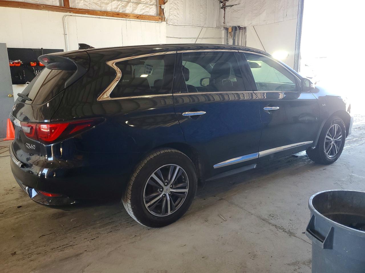 INFINITI Qx Pure
