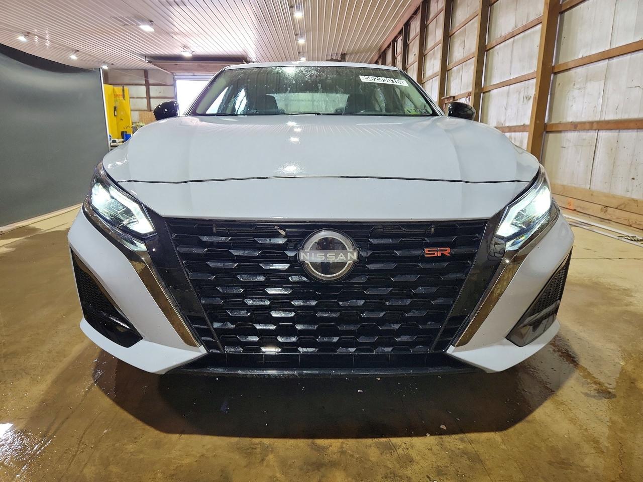 Nissan Altima Sr