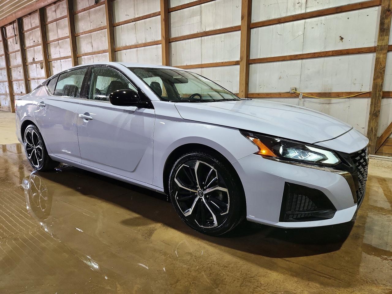 Nissan Altima Sr