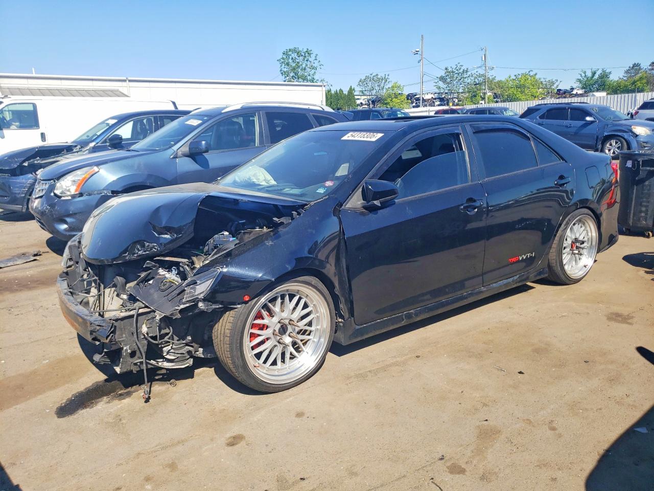 Salvage Toyota Camry Image