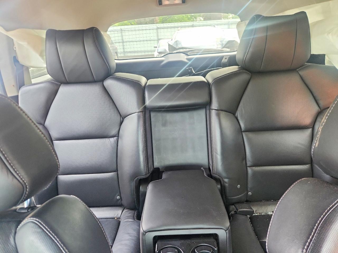 Acura MDX Advance