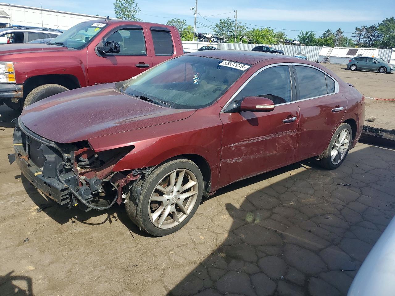 Salvage Nissan Maxima Image