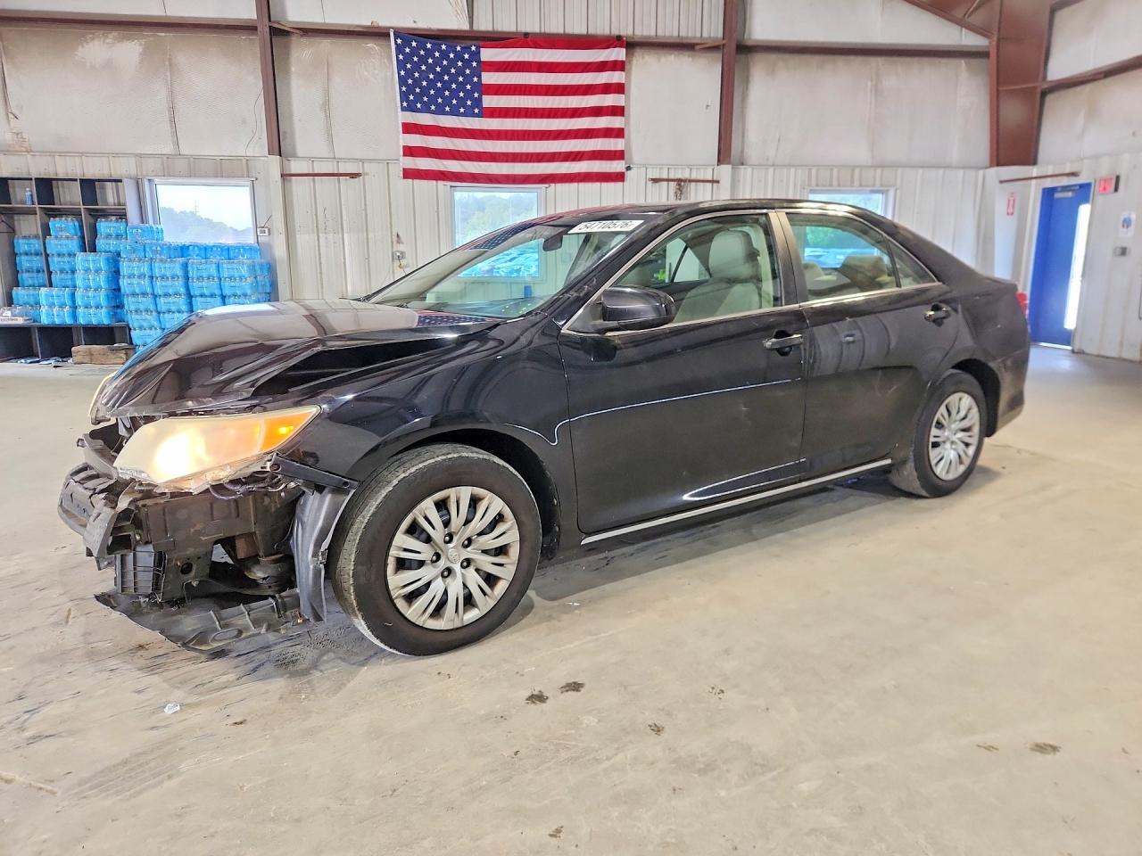 Salvage Toyota Camry Image