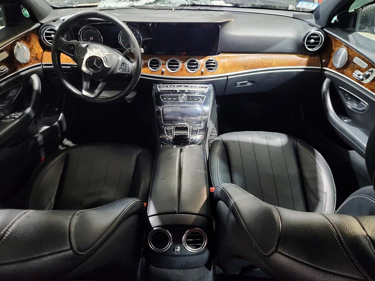 Mercedes-Benz E-Class 300 4matic