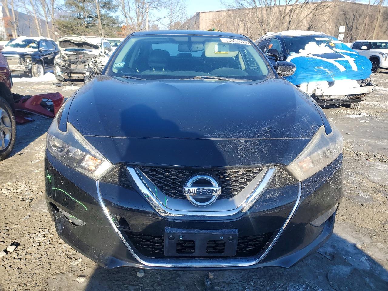 Nissan Maxima 3.5s