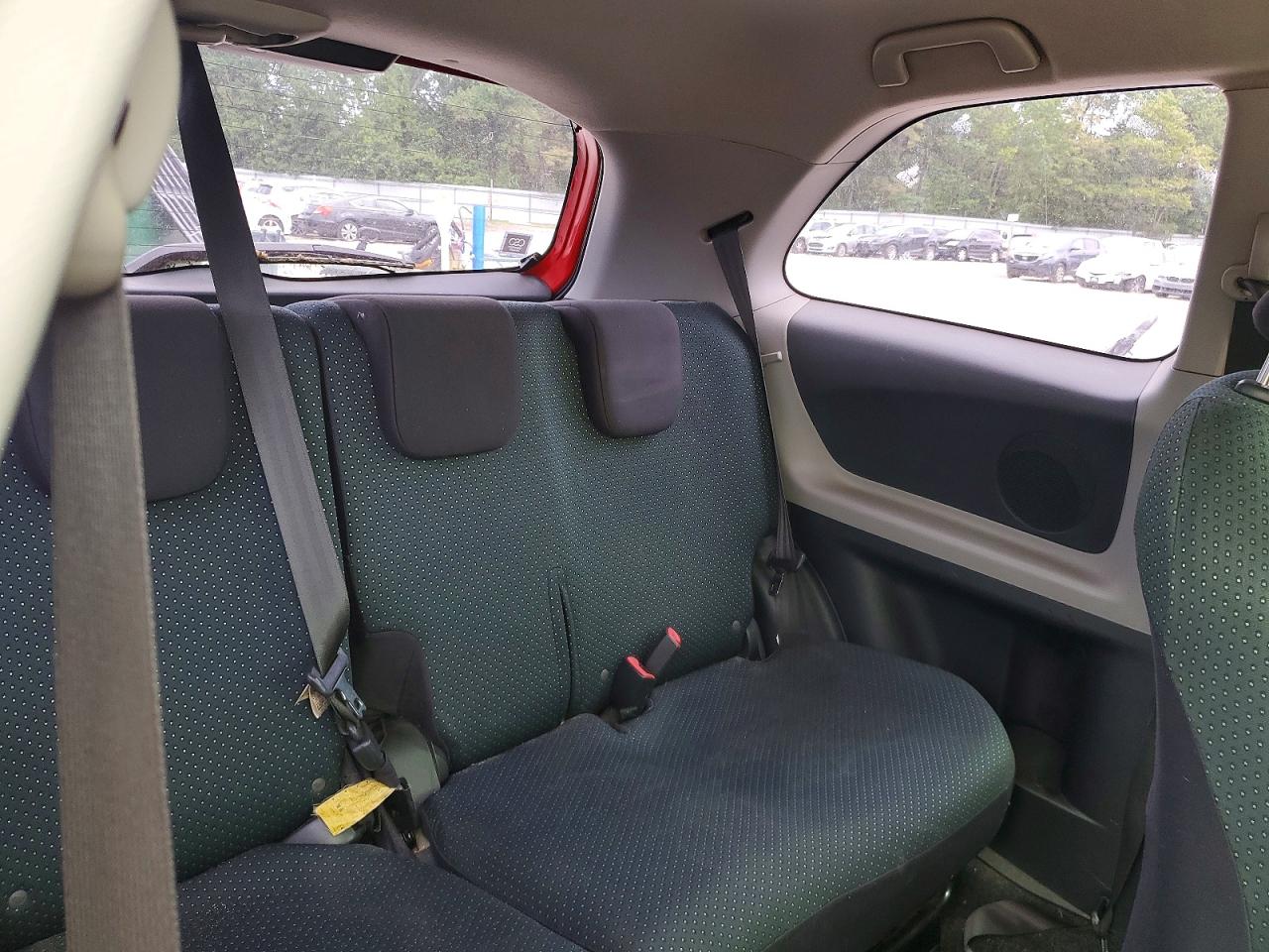 Toyota Yaris Base