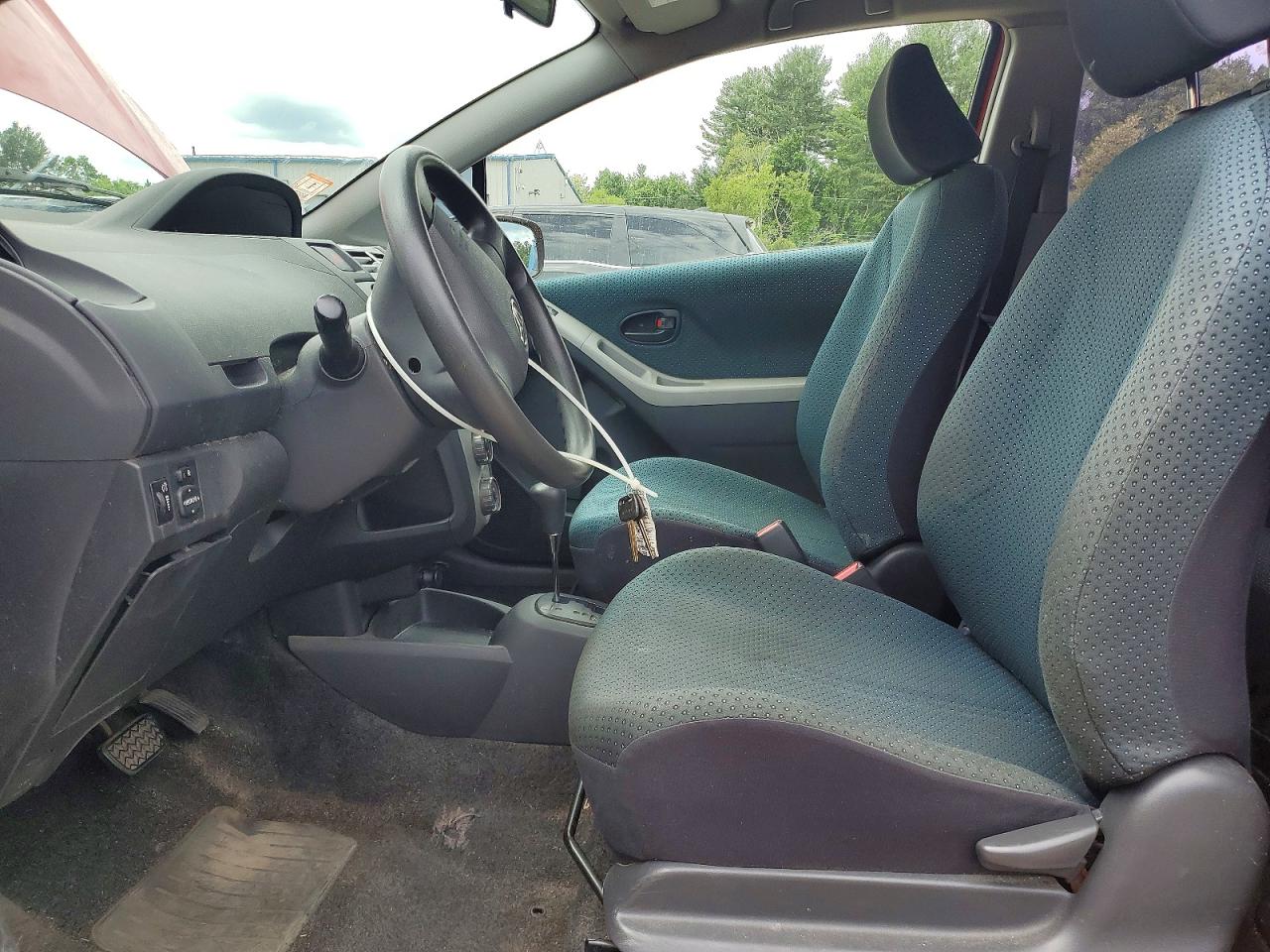 Toyota Yaris Base
