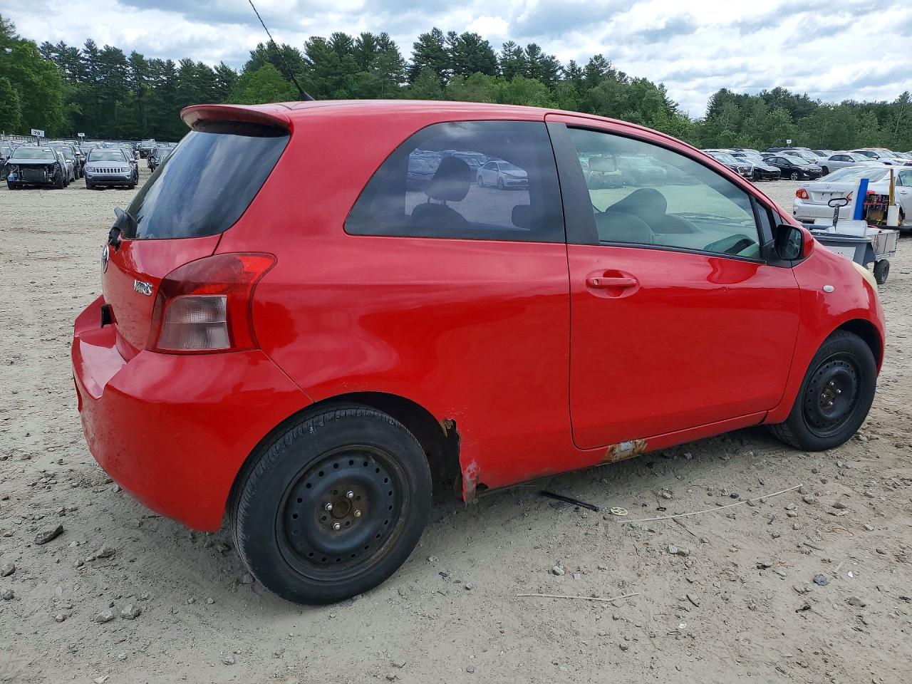 Toyota Yaris Base