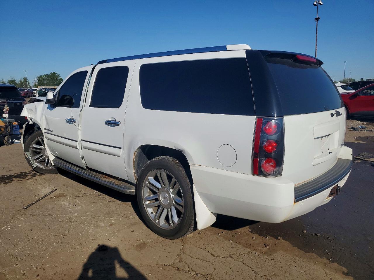 GMC Yukon Denali