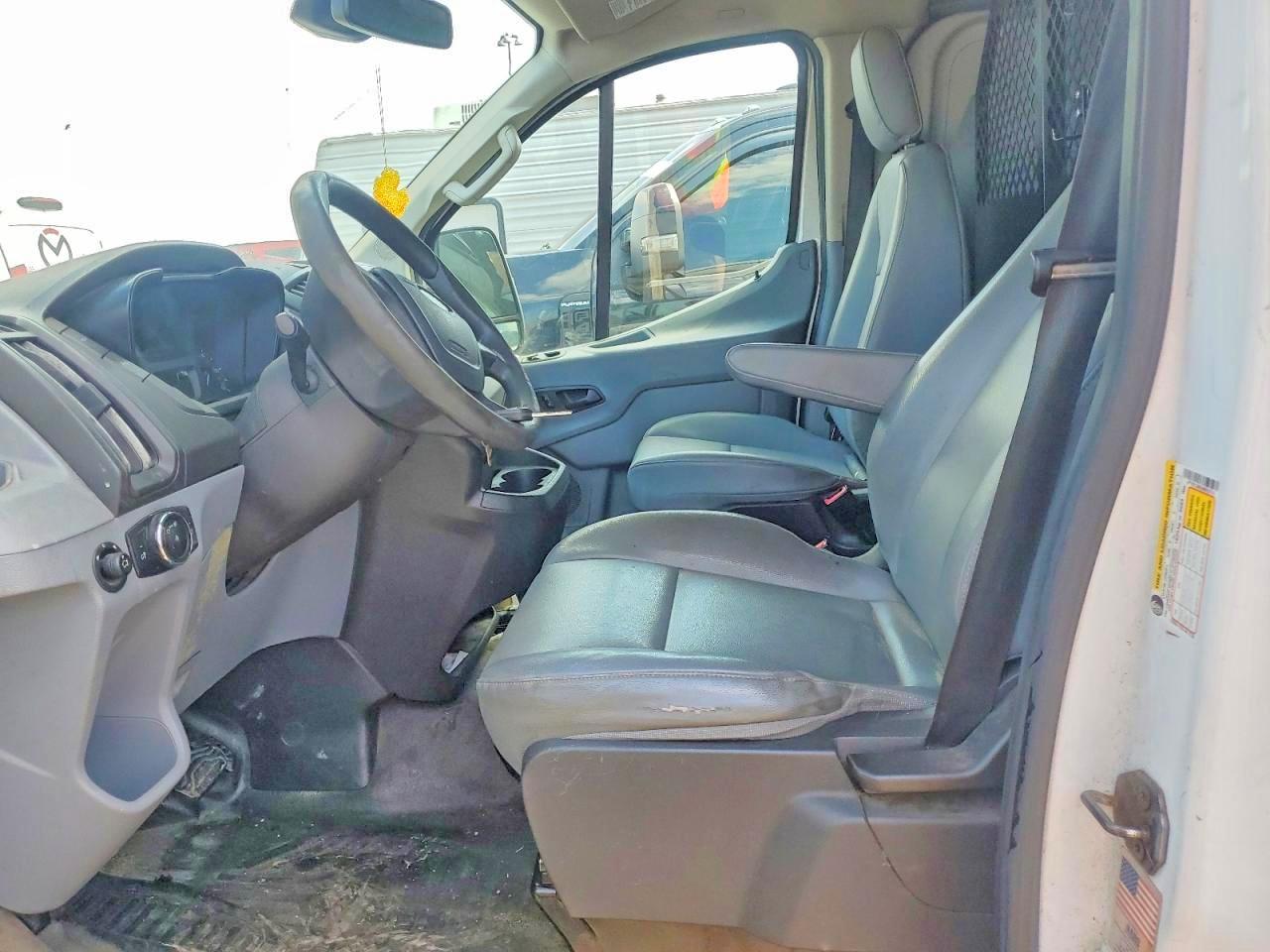Ford Transit T-150