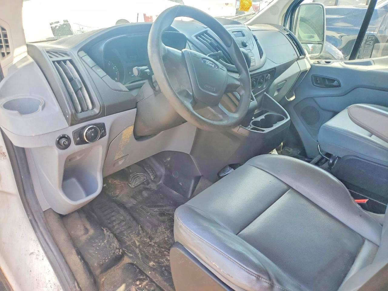 Ford Transit T-150