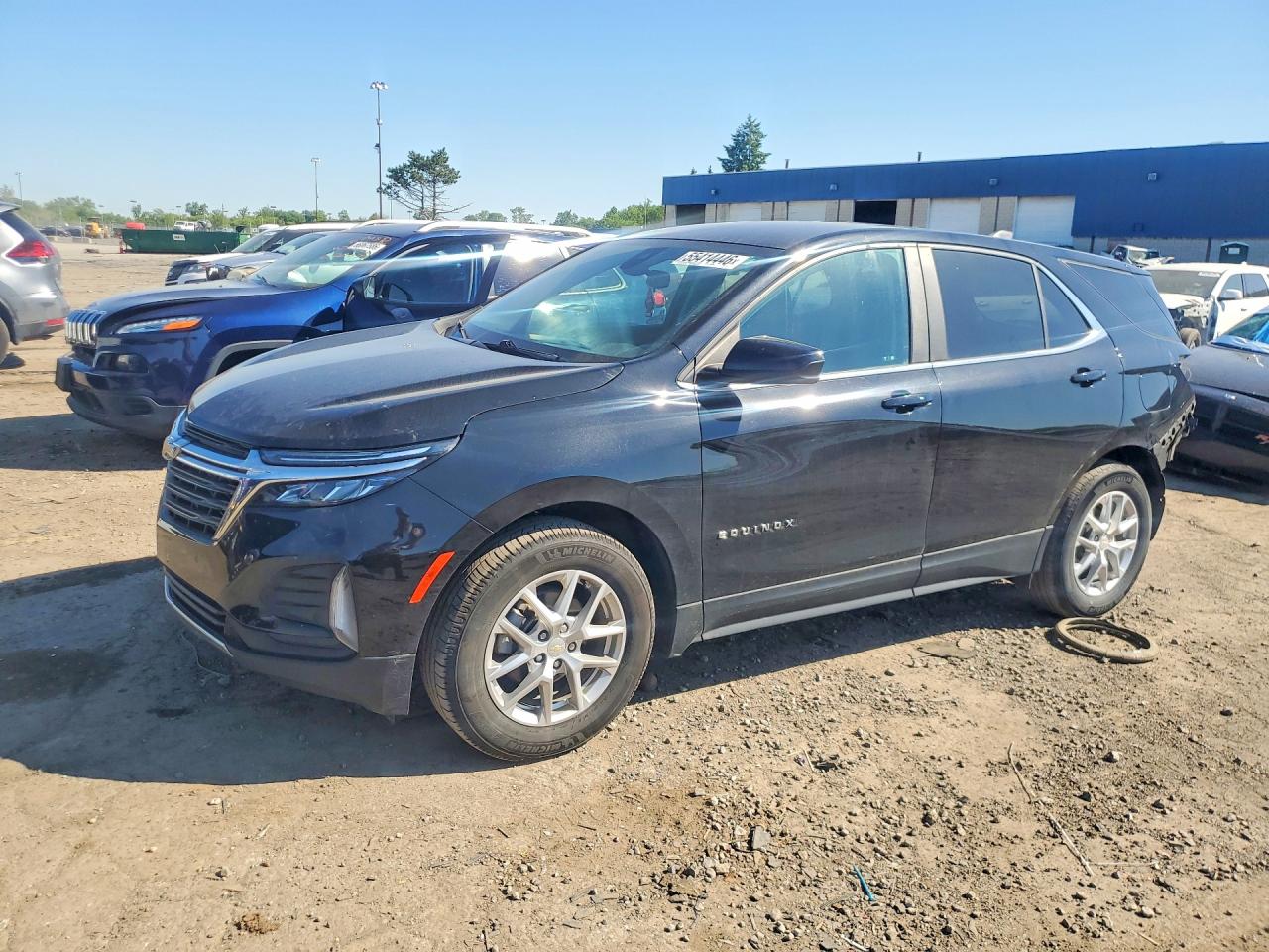 Salvage Chevrolet Equinox Image