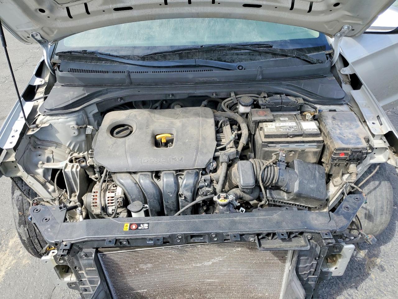 Hyundai ELANTRA Sel