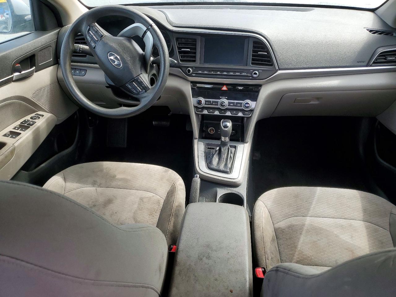 Hyundai ELANTRA Sel